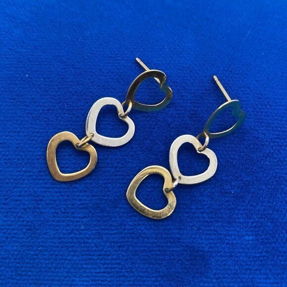 💛 10k Yellow Gold 3 Heart Dangle Earrings - Picture 2 of 3